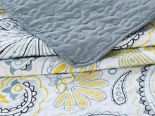 Load image into Gallery viewer, Yellow/Grey Paisley Printed Reversible Bedspread/Quilt Set